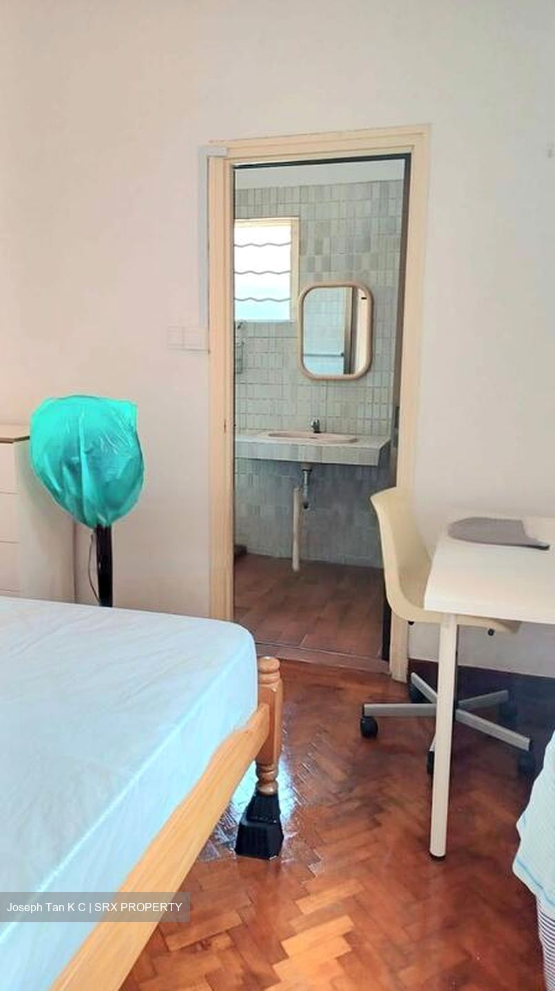 Sin Ming Road (D20), Terrace #611221741